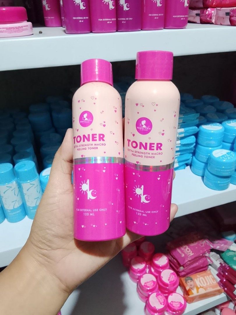 Perfect Skin Rejuvenating Toner (Category: Face Care) located in Manila. Submitted by jadrianzen (Listing ID 1466232165, Image 2). Description: Parang laging bitin sa toner ng rejuvenating set mo? Relate much! 🙋‍♀️ Good thing PerfectSkin Extra Strength Macro Peeling Big Toner is finally here! From the regular 60ml bottle, we now have a 120ml BIG TONER so you never have to worry about running out too fast. What I love about it? It’s super mild on