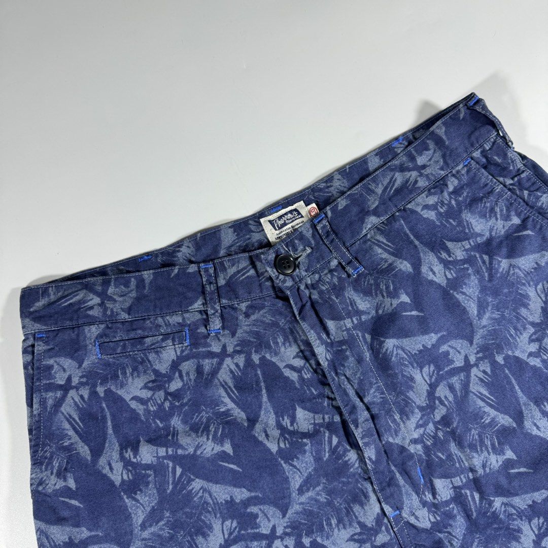 Pherrow's Indigo Tropical Leaf Short (Category: Shorts) located in Calamba. Submitted by secondsite.ph (Listing ID 1466335116, Image 2). Description: Pherrow's Indigo Tropical Leaf Short Size: Large Waistline: 32 Length: 20.5" Condition: 10/10 like new Flaw/s: None ₱980 .