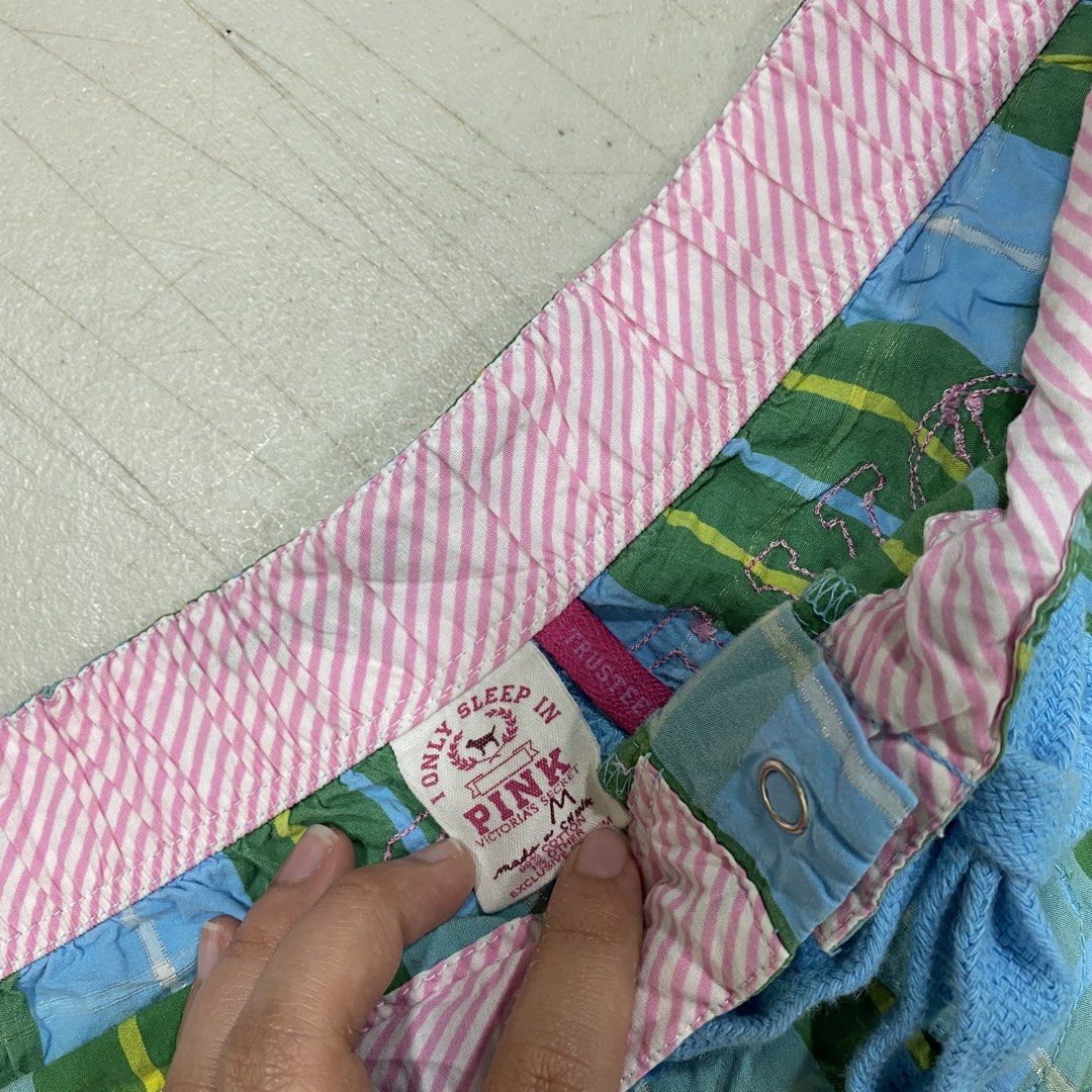 PINK PLAID DRAWSTRING SHORTS (Category: Shorts) located in Iloilo. Submitted by dagdagbaon.ph (Listing ID 1466180821, Image 2). Description: -tagged M -vv good condition .