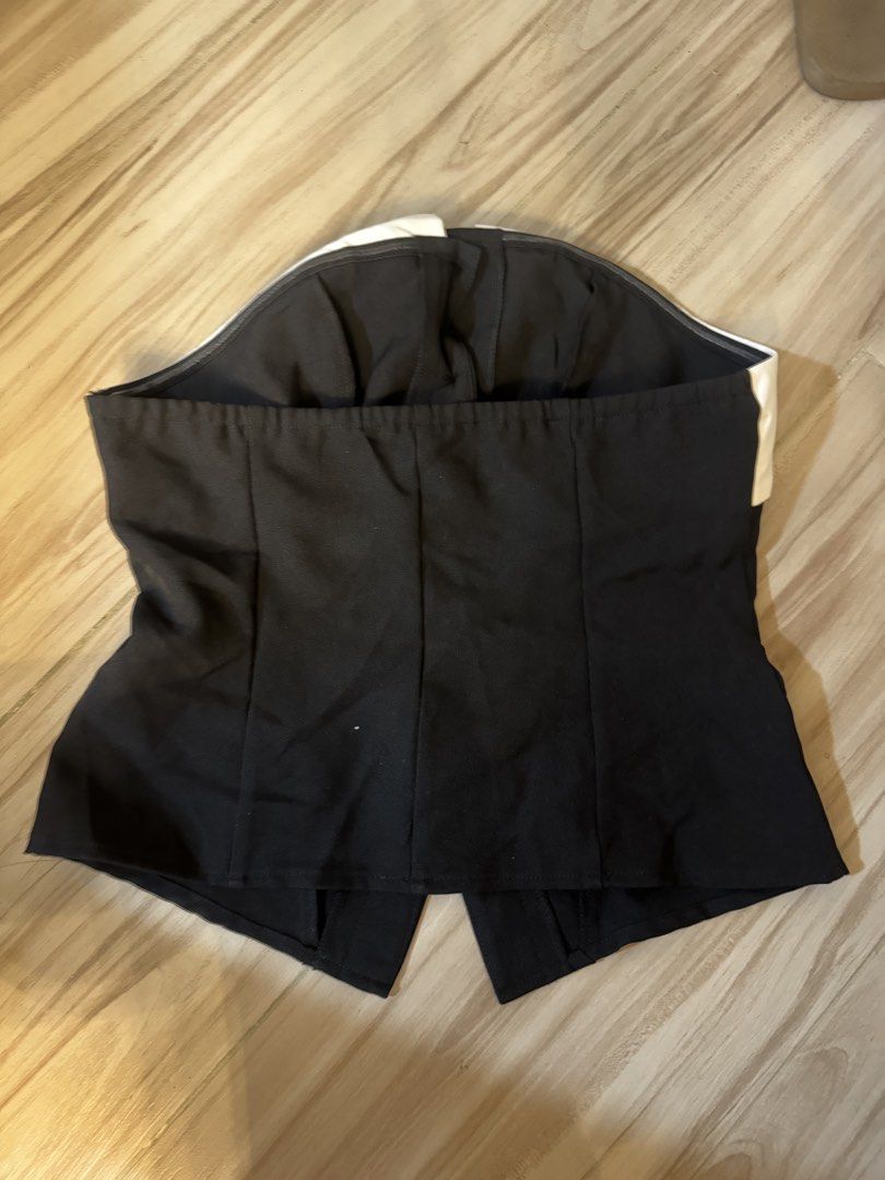 Pink Suede Wrap Crop Top (Category: Sleeveless) located in Makati City. Submitted by fast_preloveditemsforsale (Listing ID 1466300874, Image 2). Description: ₱200 per piece.