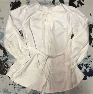 (Category: ) located in . Submitted by preloved_by_lisaaa (Listing ID 1466200910, Image 1). Description: .