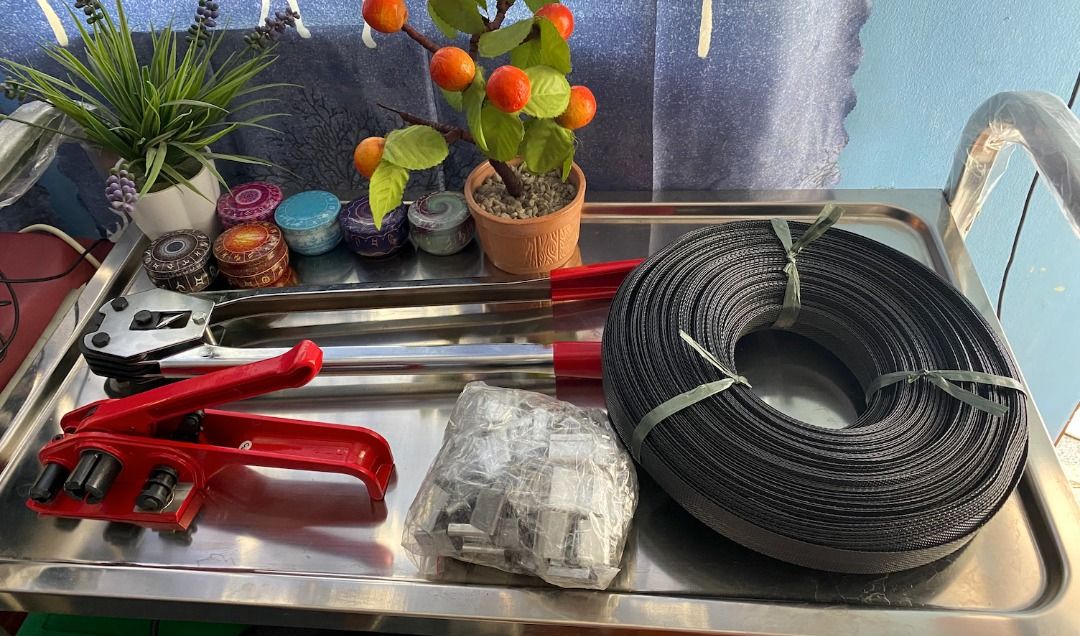 Plastic Strapping Machine Set for boxes, bales, pallets, etc. 13-19mm (Category: Construction Tools & Equipment) located in Las Pinas. Submitted by elnictomasco (Listing ID 1466157827, Image 2). Description: Plastic Strapping Machine Set for boxes, bales, pallets, etc. 13-19mm Set includes: metal clip and PP Plastic Strap Pm if interested. Thank you! Pick up or Shipping: Lalamove 📍Las Pinas City, Metro Manila We ship nationwide! Provincial: AP C