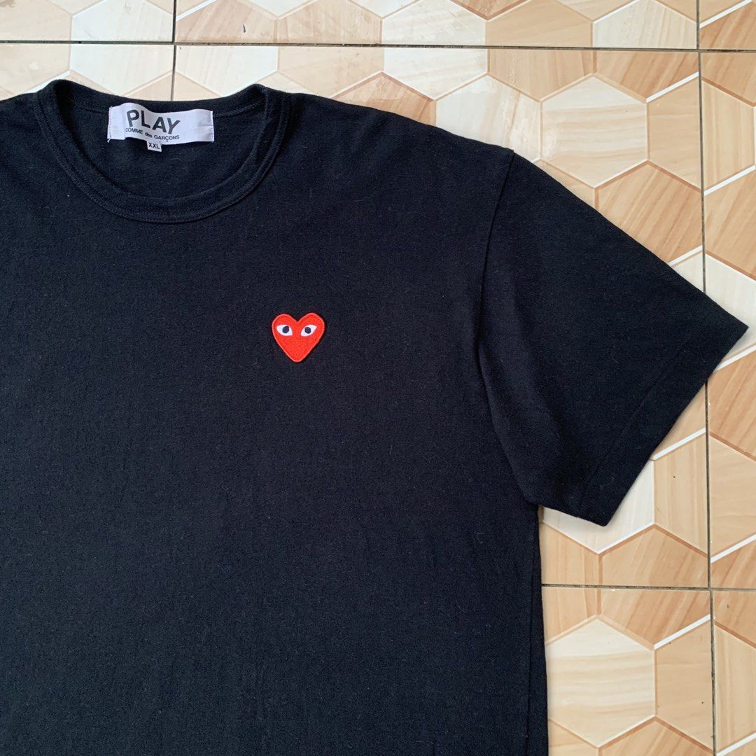 Play Comme des Garcons❗️ (Category: Tshirts & Polo Shirts ) located in Cebu City. Submitted by darrylopon12219 (Listing ID 1466247955, Image 3). Description: Play Comme des Garcons❗️ As New Condition No Issue Size Xxl Color Rate:10/10 Dimes:W21.5 L29 -Need Wash 📍 CONSOLACION, CEBU ‎🚚 ship via J&T ‎DM NOW📩.