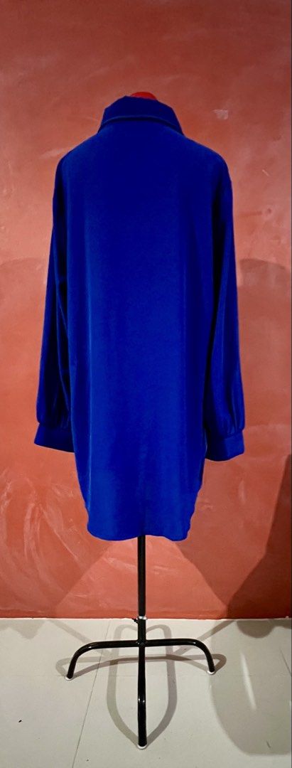 Plus size collared long sleeves (Category: Longsleeves) located in Binan City. Submitted by prelovedplussizefashion (Listing ID 1466234272, Image 1). Description: 80kg to 90kg plus size body US size 16-18 EU 50-52 Bust 40”-43.5” Waist 33-36 .
