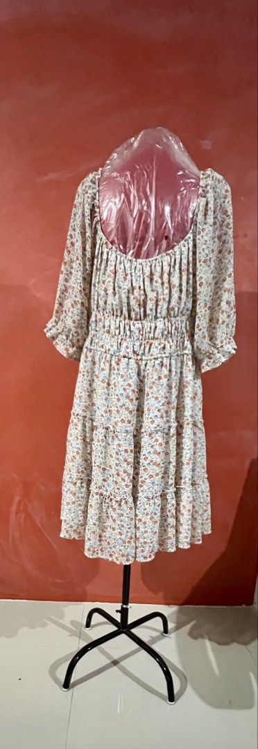 Plus size dress (Category: Dresses) located in Binan City. Submitted by prelovedplussizefashion (Listing ID 1466232128, Image 1). Description: 100kg to 130kg plus size body US size 22-24 EU 56-58 Bust 45”-49” Waist 37”-42” Below the knee length.