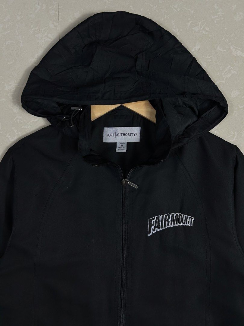 PORT AUTHORITY Jacket for men (Category: Coats, Jackets and Outerwear) located in Tacloban City. Submitted by his_closetttt23 (Listing ID 1466229097, Image 2). Description: .