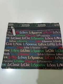 (Kategori: ) berada di . Dikirim oleh zecondid_thrifting (ID iklan 1466312853, Gambar 1). Deskripsi: .