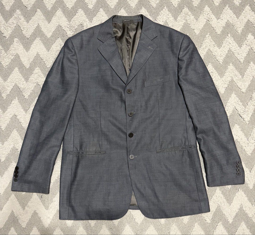 Prada - Black Coat (Category: Coats, Jackets and Outerwear) located in Cavite. Submitted by commoncourtesy (Listing ID 1466233128, Image 1). Description: Size 52.