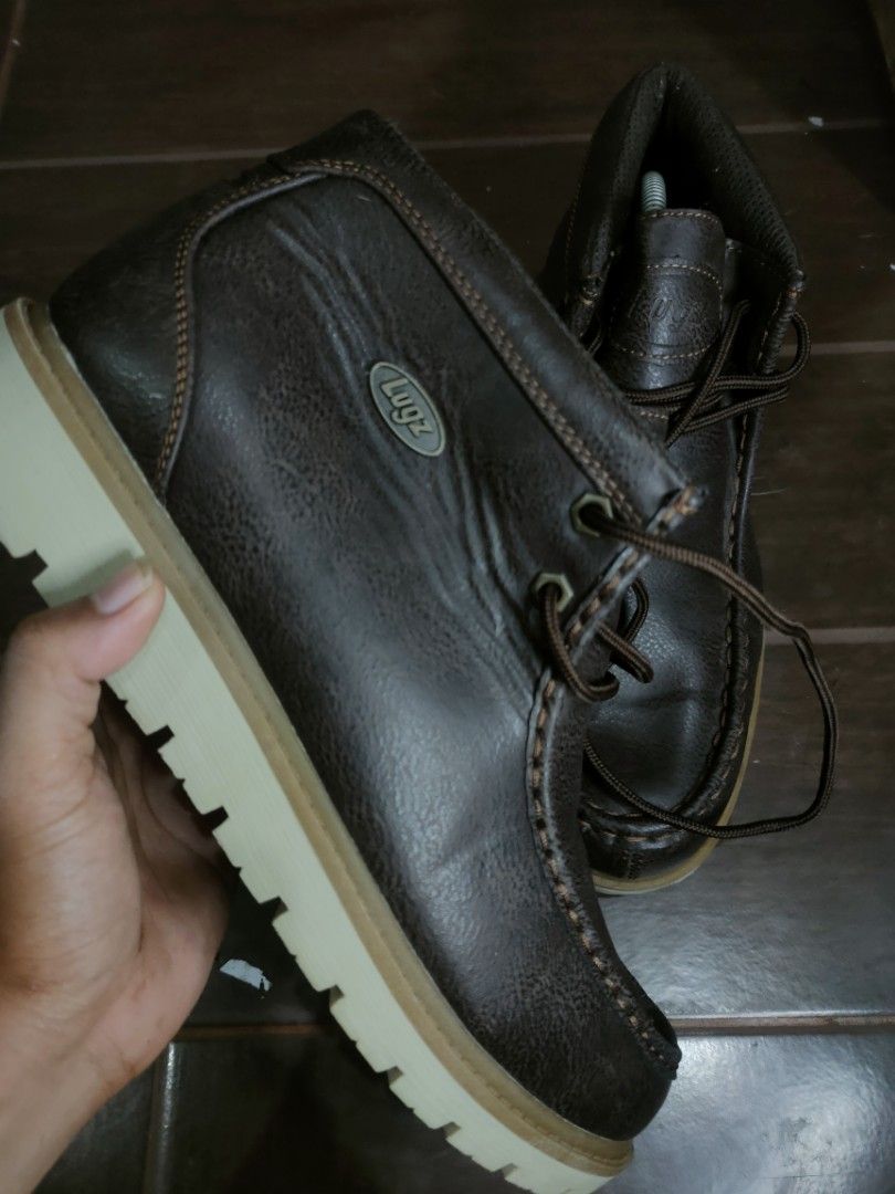 Pre loved items (Category: Boots) located in Manila. Submitted by solomonjer11093 (Listing ID 1466244997, Image 3). Description: THRIFT COLLECTION'S 🛒 once it’s gone, it’s gone. - Manage your expectations - All items are thrifted (UKAY). - Color may vary due to lighting. - No cancelation & return or exchange items. - Payment first policy (NO COD) - Buyer will shoulder the shipping fee - Details are indicated for each items 📍 Cainta MOP: GCASH �