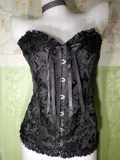 (Category: ) located in . Submitted by ms.happycorsets (Listing ID 1466288699, Image 1). Description: .