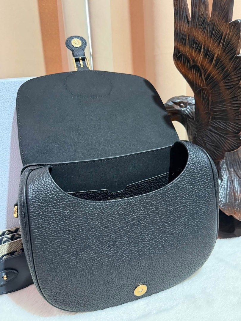 Preloved CD Bobby Crossbody (Category: Luxury Bags & Wallets) located in Manila. Submitted by bagsandshoesmanymore (Listing ID 1466246680, Image 3). Description: Preloved Cd Bobby Size 27cm Genuine leather What you see is what you get.
