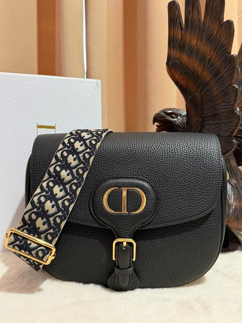Preloved CD Bobby Crossbody (Category: Luxury Bags & Wallets) located in Manila. Submitted by bagsandshoesmanymore (Listing ID 1466246680, Image 1). Description: Preloved Cd Bobby Size 27cm Genuine leather What you see is what you get.