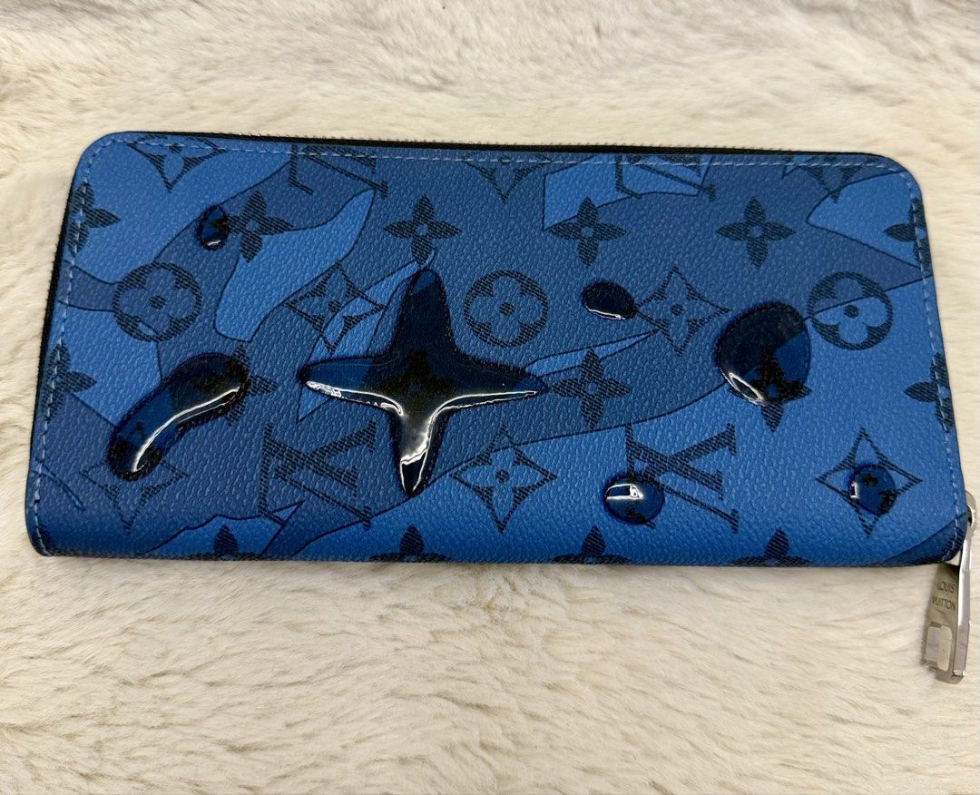 Preloved Louis Vuitton Long Zippy Wallet (Category: Wallets & Card holders) located in Manila. Submitted by mrsmdxbseller (Listing ID 1466238294, Image 2). Description: .