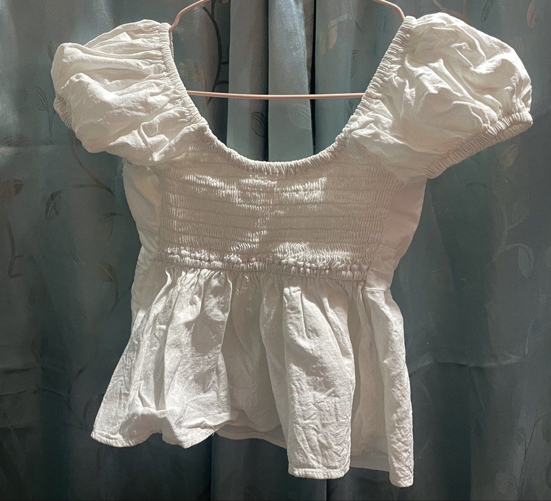 PRELOVED NAKD White Square Neck Puff Sleeve Blouse (Category: Blouses) located in Cabuyao City. Submitted by koholu (Listing ID 1466299893, Image 3). Description: 👗 PRELOVED CLOTHES FOR SALE! 🛍️✨ Decluttering my closet and letting go of some clothes that no longer fit me. Most pieces were only worn once or twiceand are still in great condition! 🤍 📍 Location: Cabuyao, Laguna 💸 MOP: GCash 📦 Shipping: Shipping fee will be shouldered by the buy