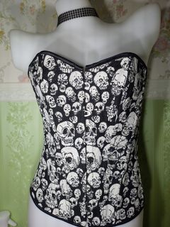 (Category: ) located in . Submitted by ms.happycorsets (Listing ID 1466276662, Image 1). Description: .
