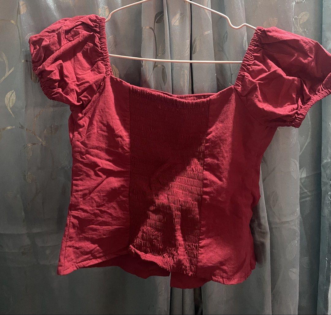 PRELOVED Square Neck Puff Sleeve Button Down Blouse Maroon Red S-M (Category: Blouses) located in Cabuyao City. Submitted by koholu (Listing ID 1466302239, Image 3). Description: 👗 PRELOVED CLOTHES FOR SALE! 🛍️✨ Decluttering my closet and letting go of some clothes that no longer fit me. Most pieces were only worn once or twiceand are still in great condition! 🤍 📍 Location: Cabuyao, Laguna 💸 MOP: GCash 📦 Shipping: Shipping fee will be shoul