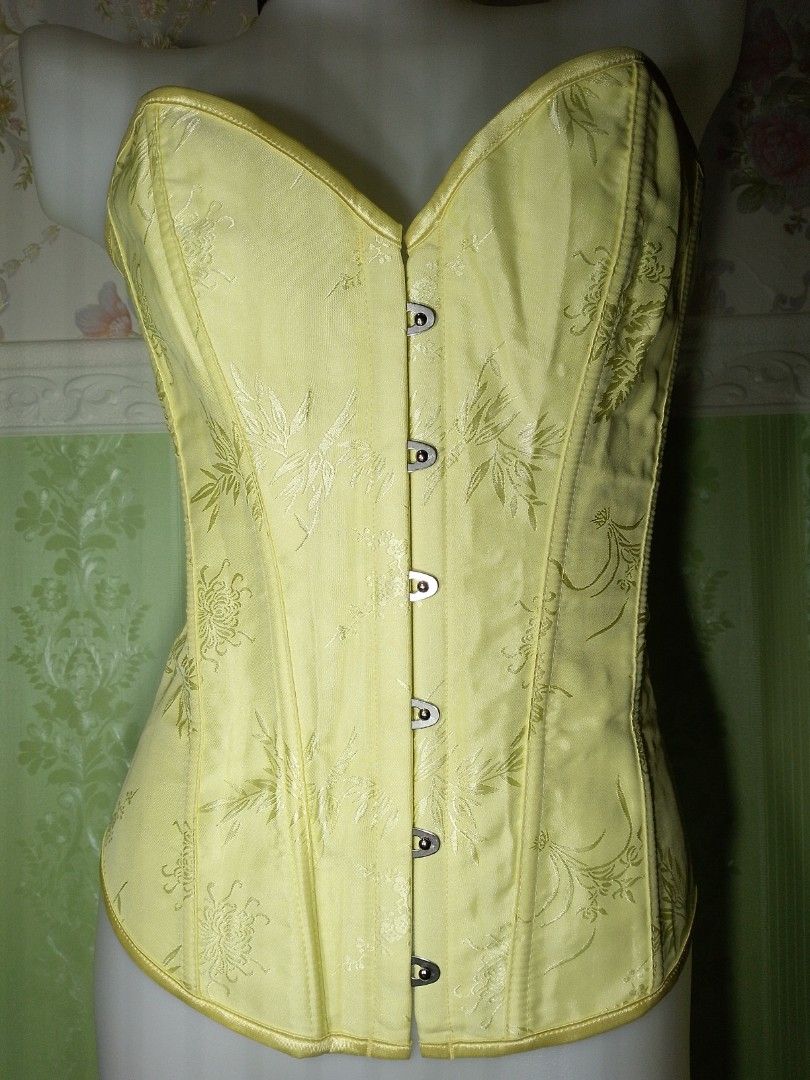 Preloved Yellow Magnetic Corset (Category: Others Tops) located in Dasmarinas. Submitted by ms.happycorsets (Listing ID 1466293777, Image 2). Description: Preloved Magnetic Corset light Yellow Color Can Fit Medium size to Large size Starting waistline 29-32 inches length 16 inches Not Stretchable Fabric Has Lace tie adjustable at the back Has 10 Soft bones No flaws Actual Photo Color may Change due to Camera Flash 💕 Disregard the lines due to fl