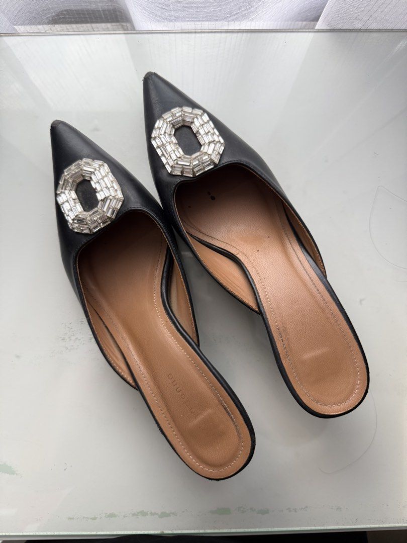 PRIMADONA HEELS BLACK (Category: Heels) located in General Trias. Submitted by fellasunshine (Listing ID 1466285751, Image 2). Description: - size 7.5 to 8 - actual pic posted nabili ko around 2k - okay pa naman i just need to declutter .