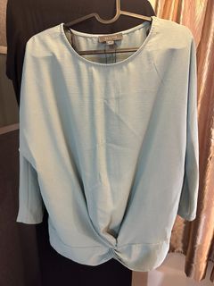 (Category: ) located in . Submitted by frommycloset27_ (Listing ID 1466270694, Image 1). Description: .
