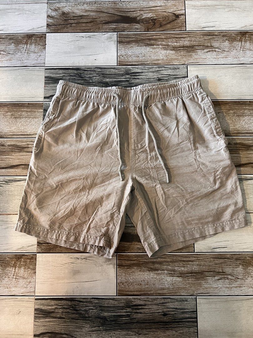 Pull & bear walk shorts (Category: Shorts) located in Silay City. Submitted by jeffreyxsummer (Listing ID 1466251777, Image 2). Description: See photo for more details.