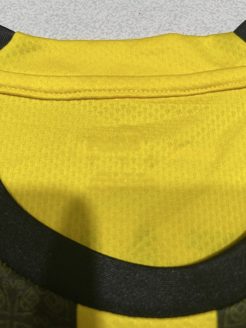 Puma BVD Football Jersey (Category: Activewear) located in Mandaue City. Submitted by MJ_80 (Listing ID 1466288979, Image 3). Description: Puma BVD Football Jersey Medium Dimes : 19 X 27 See photos for measurements Issue: see last 2 photos Color rate & Condition: 9.7/10 Price: 1,400.