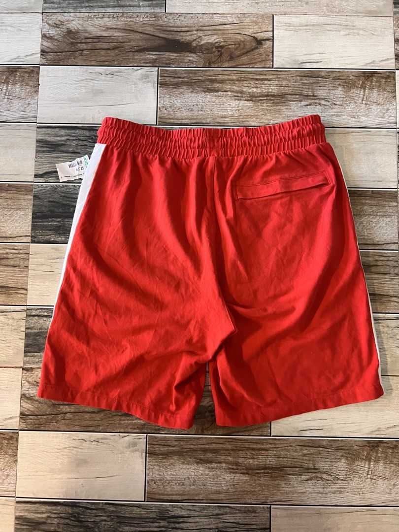 Puma cotton shorts (Category: Shorts) located in Silay City. Submitted by jeffreyxsummer (Listing ID 1466251607, Image 2). Description: See photo for more details.