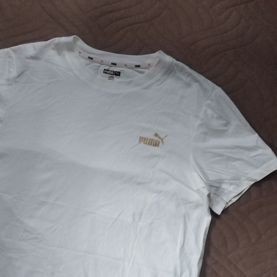 PUMA Essentials + Metallic Logo Back-Print Tee (Category: Tshirts & Polo Shirts ) located in Davao. Submitted by giyuu06 (Listing ID 1466257103, Image 3). Description: PUMA Essentials + Metallic Logo Back-Print Tee | MEDIUM | Excellent Condition L 26.5 W 20.