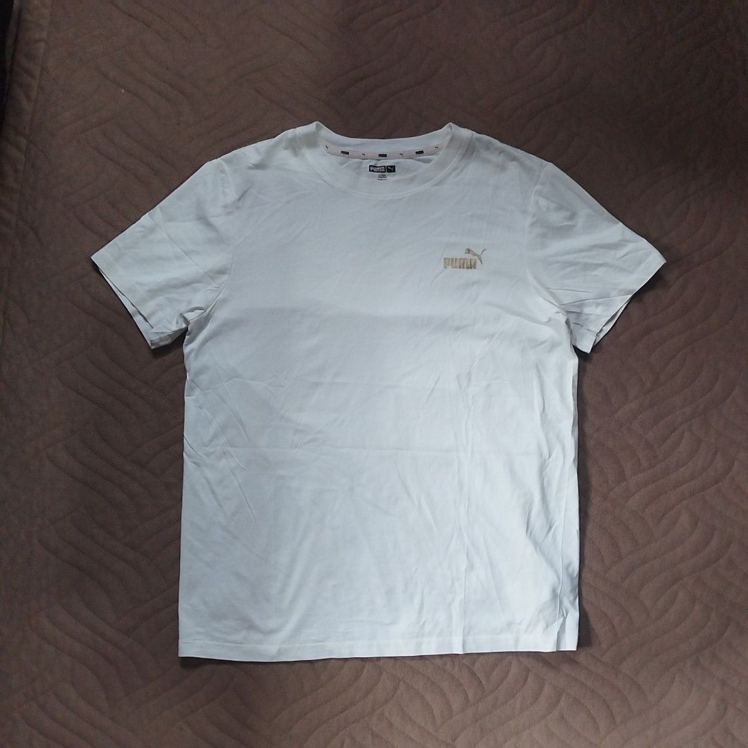 PUMA Essentials + Metallic Logo Back-Print Tee (Category: Tshirts & Polo Shirts ) located in Davao. Submitted by giyuu06 (Listing ID 1466257103, Image 2). Description: PUMA Essentials + Metallic Logo Back-Print Tee | MEDIUM | Excellent Condition L 26.5 W 20.