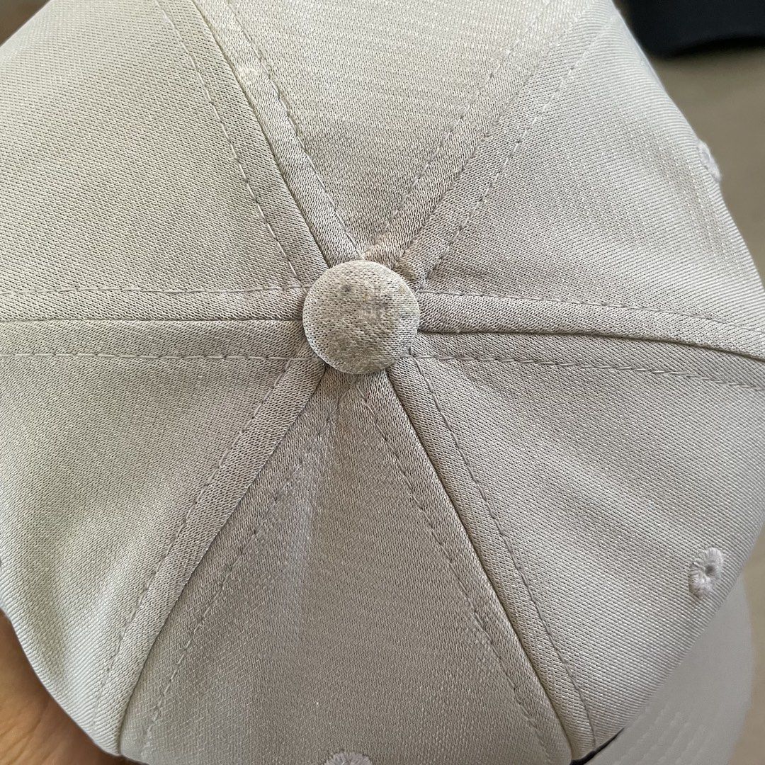 Puma Golf Hat (Category: Caps & Hats) located in Mabalacat. Submitted by goldengarms_ (Listing ID 1466203940, Image 2). Description: Size: Oke Size Condition: Excellent Color rate: 9.5/10 or better Issue: Dign of usage; check photos Price is still negotiable for sure buyer 👍 - Payment thru GCash, Maya or Security Bank 💳 - Shipping via J&T Express 🛩️ Pm us for more details. Thank you! 📩.