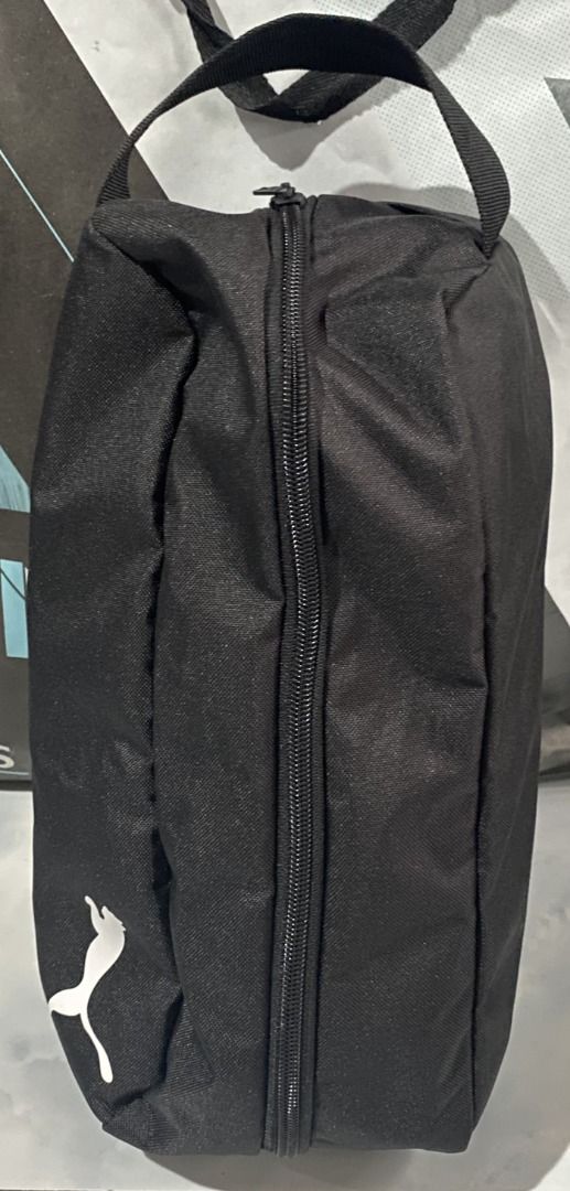 Puma Pro Training II Shoe Bag (Category: Sling Bags) located in Davao. Submitted by wilddog-09e0 (Listing ID 1466271474, Image 2). Description: Selling Puma Shoe Bag Disclaimer: 3rd to 6th photos are for reference only. Location: Davao City I Open for personal delivery & meet-up within Davao City. Payment first / NO COD-COP Courier: J&T.