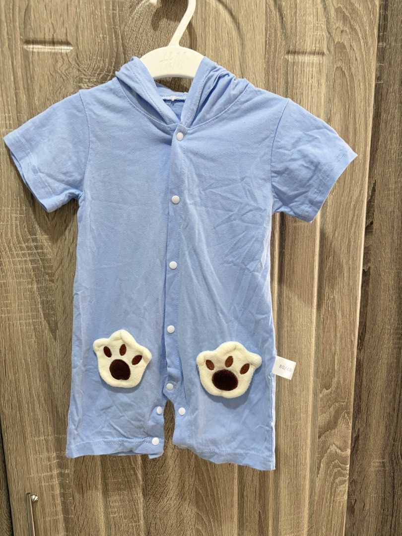 Puppy/Dog Jumpshot (Category: Babies & Kids Fashion) located in San Fernando. Submitted by superdealitems (Listing ID 1466171671, Image 1). Description: Nalabhan pero di nasuot Best fit 3-6 and 6-9 months .