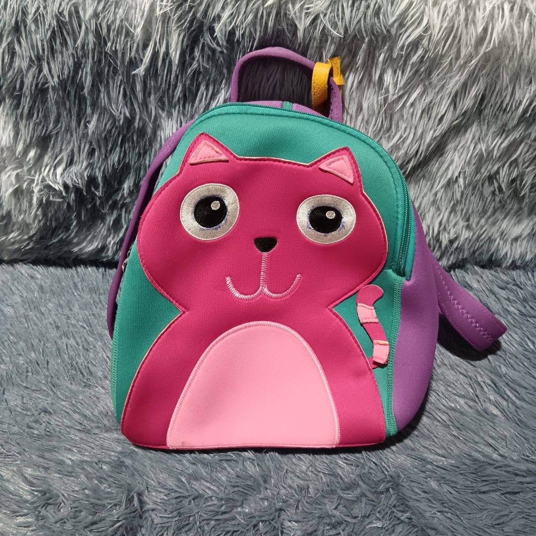 Purple bag (Category: Babies & Kids Fashion) located in Binangonan. Submitted by darlen21 (Listing ID 1466307508, Image 1). Description: .