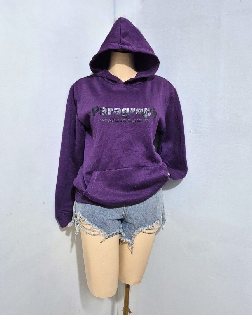 Purple Paragraph Graphic Hoodie (Category: Hoodies) located in Cabanatuan. Submitted by _erboutique (Listing ID 1466268319, Image 3). Description: -Deep purple hoodie with bold Paragraph print -Soft cozy fabric -Relaxed fit perfect for M to L -Bust 42 shoulder 20 length 24 inches -Cool casual streetwear vibe -Great condition, ready to wear.