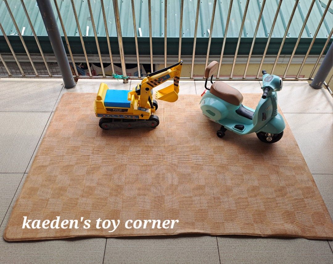 PVC reversible Playmat (Category: Infant Playtime) located in Cebu City. Submitted by kaedenscebu (Listing ID 1466177302, Image 1). Description: PVC Reversible Padded Playmat ▪︎Made in korea ▪︎Waterproof and easy to clean ▪︎0.6 inch thickness absorbs noise ▪︎Same quality ng parklon & lg ▪︎Design : geometric & lightwood plank ▪︎Reversible double sided design ▪︎Non slip construction ▪︎Provide shock absorption & safety during playtime ▪︎Indoor & out
