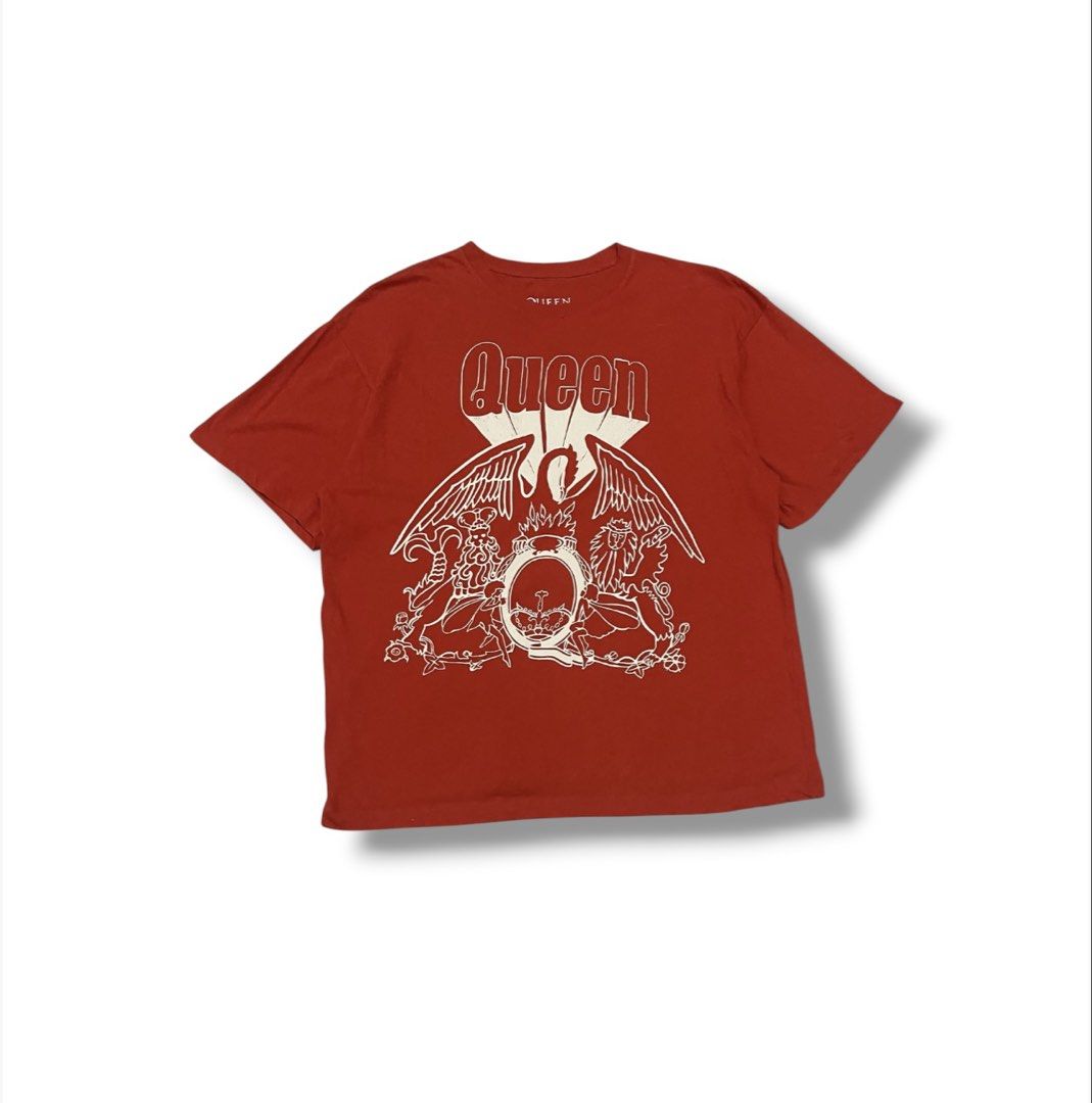 Queen Band Shirt (Category: Tshirts & Polo Shirts ) located in Bulacan. Submitted by sanjisthrift (Listing ID 1466284143, Image 1). Description: Size Small to Medium Boxy Width 21 Length 25.5 Excellent Condition 9/10.