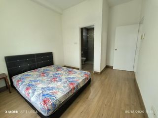 (Category: ) located in . Submitted by haniffauz36087 (Listing ID 1466243681, Image 1). Description: .