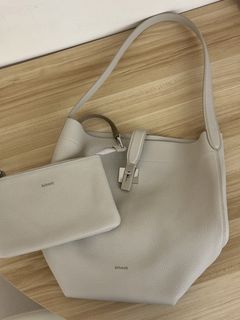 （分類：）位於 。 由 second_glance 提交（商品編號 1466292978，圖片 1）。簡介： 。