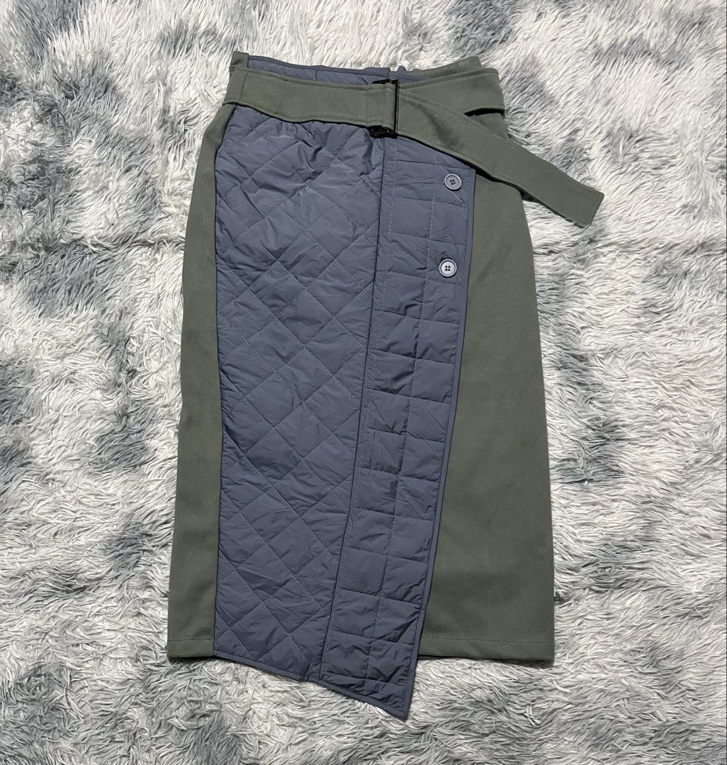 Rad H Japan Skirt (Category: Skirts) located in Sasmuan (Sexmoan). Submitted by winterclothes.ph (Listing ID 1466269698, Image 1). Description: Rad H Japan Skirt 1 on tag Waist 27-29 Length 31 Excellent Condition .