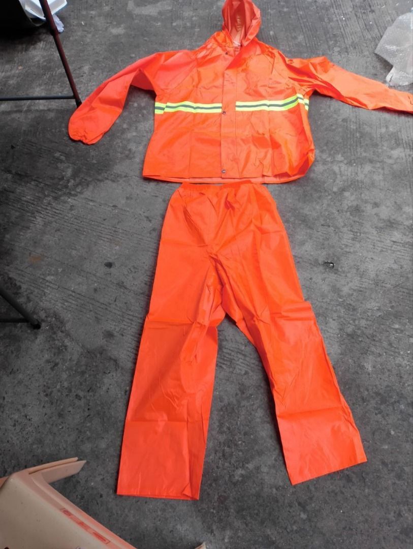 Raincoat w/ reflectorized Color: Orange (Category: Construction Tools & Equipment) located in Manila. Submitted by 09171479278_elsie. (Listing ID 1466168524, Image 3). Description: Raincoat w/ reflectorized Color: Orange.