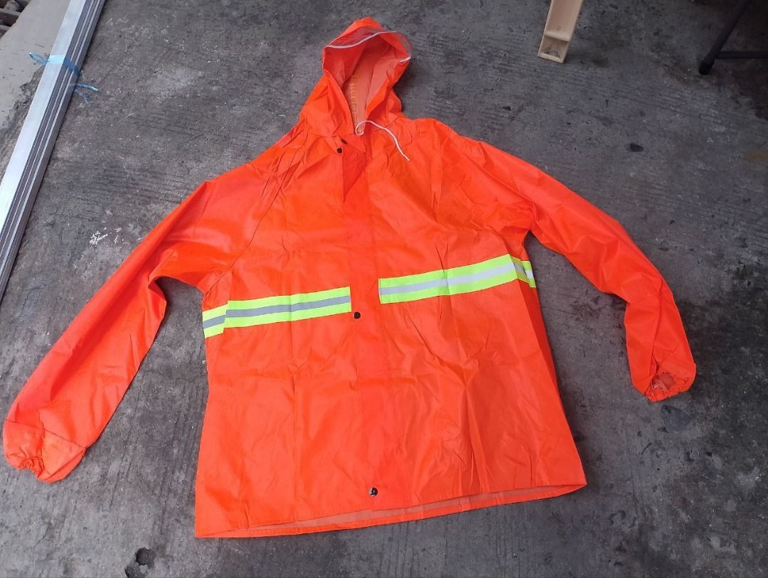 Raincoat w/ reflectorized Color: Orange (Category: Construction Tools & Equipment) located in Manila. Submitted by 09171479278_elsie. (Listing ID 1466168524, Image 1). Description: Raincoat w/ reflectorized Color: Orange.