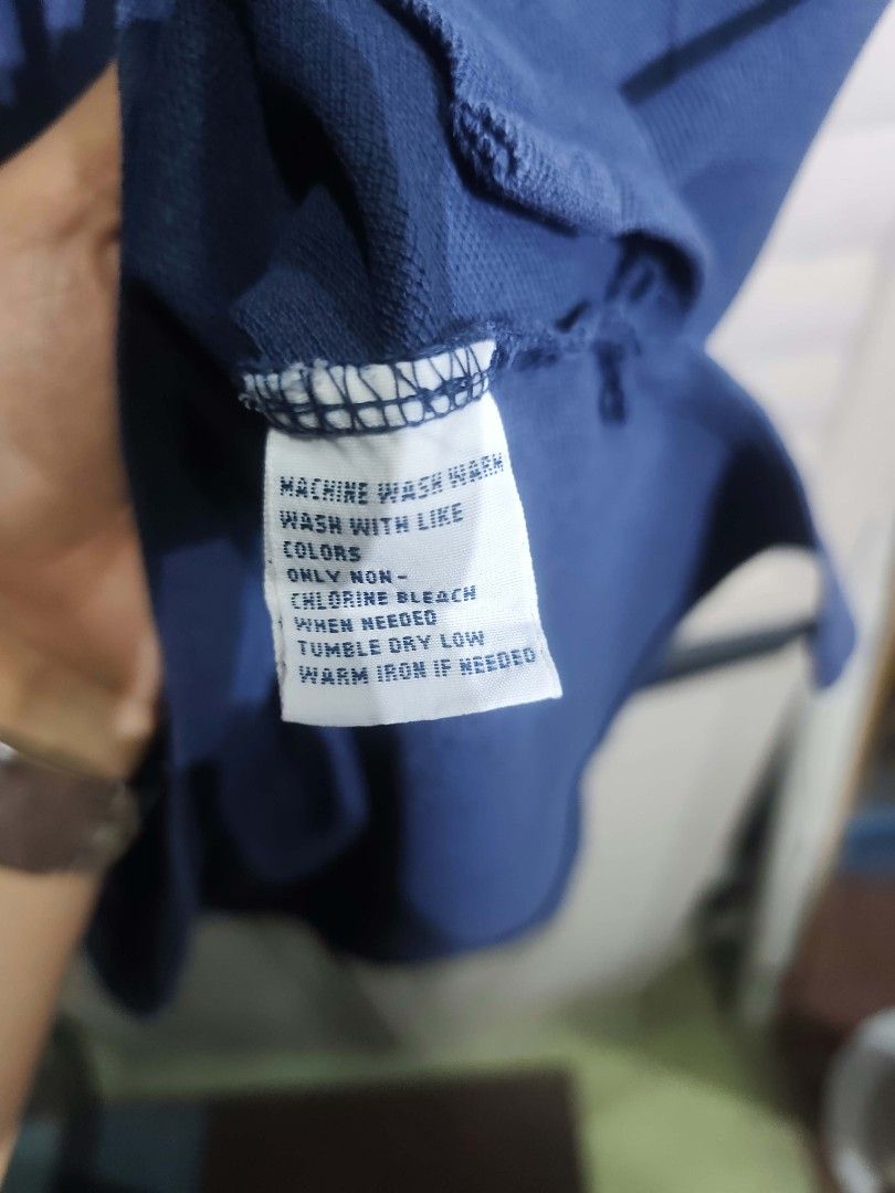 Ralph Lauren Navy Blue (Category: Tshirts & Polo Shirts ) located in Bacolod City. Submitted by i.thrifting (Listing ID 1466282800, Image 3). Description: Ralph Lauren Navy Blue 20x 28 (Front) 30 (Back Minimal Fold Line (unnoticeable when worn) Authentic Very Good Condition color rate 9.8/10.