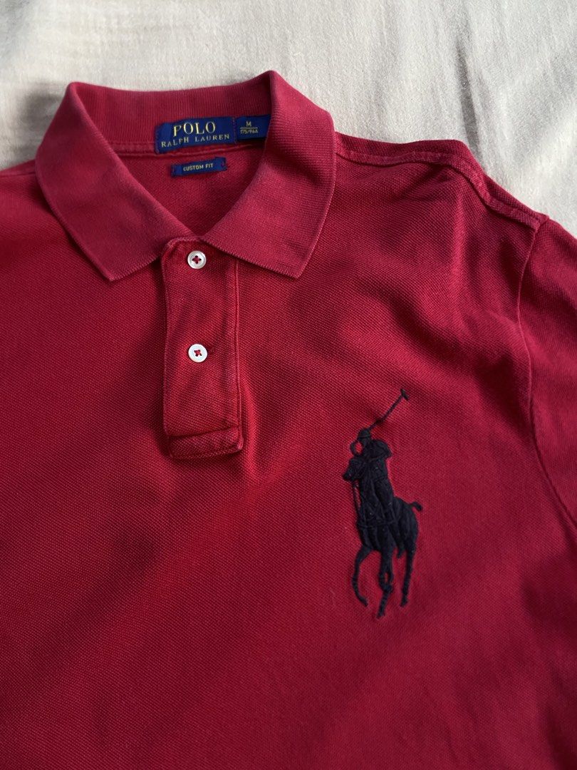 RALPH LAUREN POLO SHIRT (Category: Tshirts & Polo Shirts ) located in Cotabato. Submitted by chaowie (Listing ID 1466212025, Image 2). Description: May pin hole sa likod pero repairable nmn if ever 10/10 color rate.