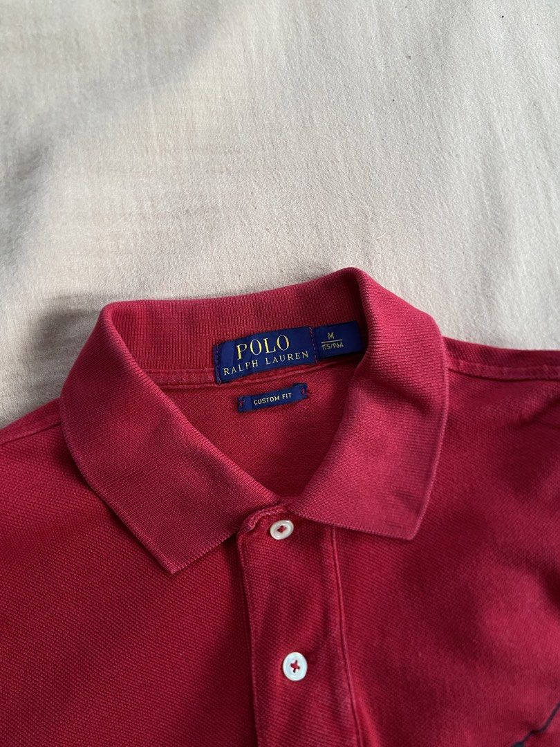 RALPH LAUREN POLO SHIRT (Category: Tshirts & Polo Shirts ) located in Cotabato. Submitted by chaowie (Listing ID 1466212025, Image 3). Description: May pin hole sa likod pero repairable nmn if ever 10/10 color rate.