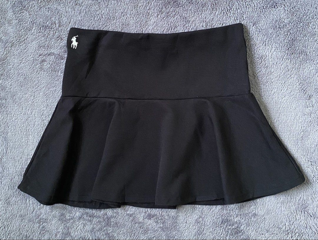 Ralph Lauren Skirt (Category: Skirts) located in Cebu City. Submitted by markvoid (Listing ID 1466233425, Image 1). Description: Ralph Lauren Skirt >Excellent Condition >Like New >No Flaws >Color Rate: 10/10 >Color May Vary Due To Light >Width: 24-26 (stretchable waistline) >length: 12 >Size: Extra Small >Price+SF >MOP: Gcash/Bank Transfer >Shipping: J&T Mandaue City.