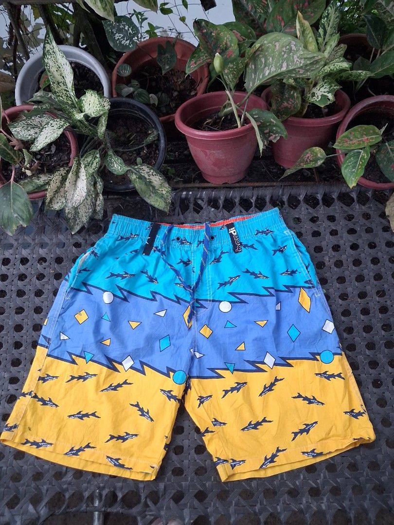 random short (Category: Shorts) located in Manila. Submitted by kaime_fish (Listing ID 1466236559, Image 1). Description: good condition from ukay2 medium size xxl on tag.