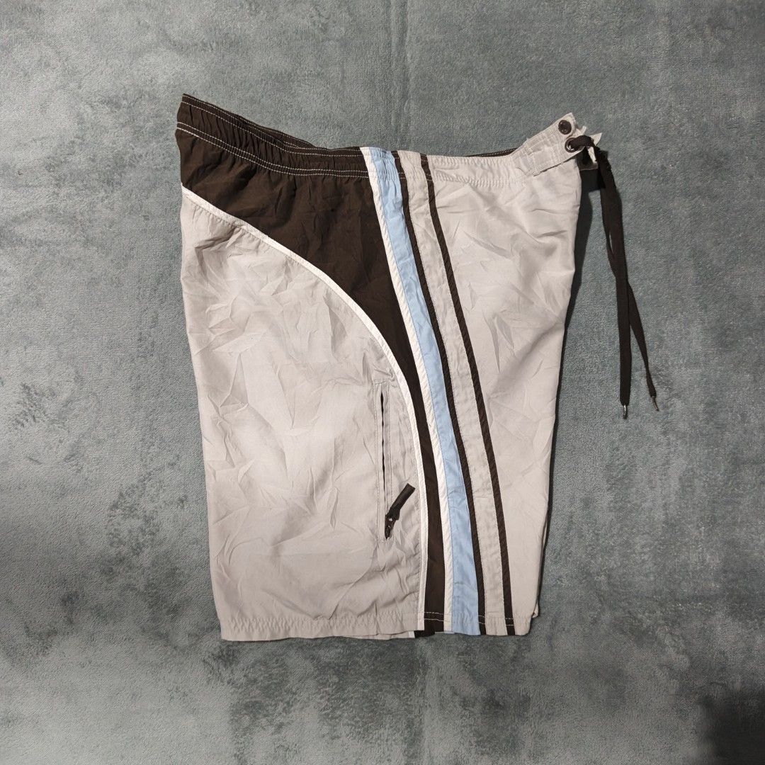 Random Y2K Board Shorts Size L ‎ (Category: Shorts) located in Sibonga. Submitted by svenxxzc (Listing ID 1466250392, Image 2). Description: Random Y2K Board Shorts Size L ‎Waist - 34-36 ‎Length - 20 ‎Thigh - 14 ‎Leghole - 13 ‎Issue: ❌ ‎-Must Have ‎-Good For Psg ‎-Good Fittings ‎ ‎Location: Cebu City ‎MOP: Gcash or Bank Transfer ‎Courier: J&T (sf applies) ‎Strictly Payment First💸.