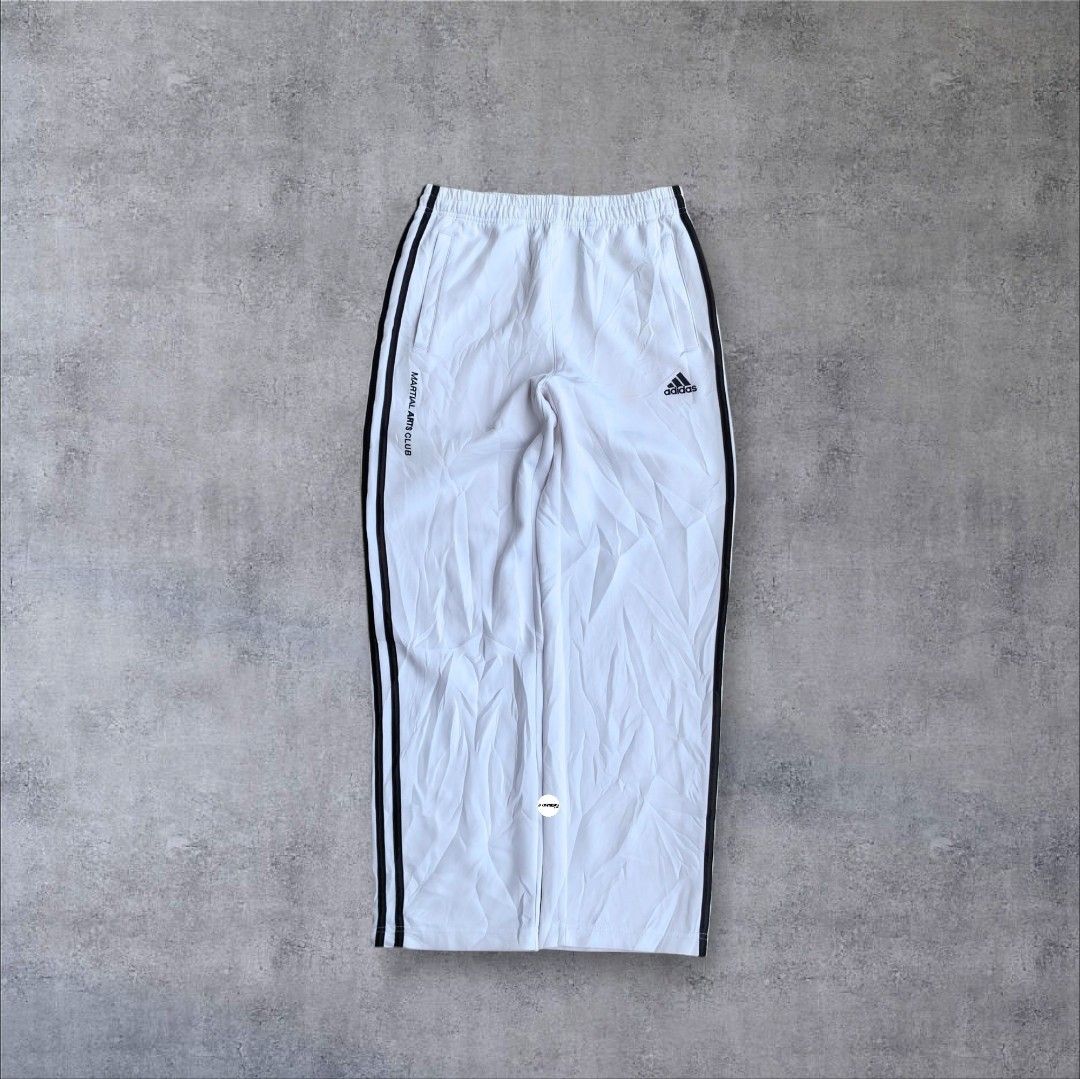 Rare Adidas Trackpants Embroidered Polyester (Category: Activewear) located in Pasig City. Submitted by j.ownerss (Listing ID 1466228732, Image 2). Description: FOR SALE‼️ RARE ADIDAS TRACKPANTS POLYESTER‼️ ₱600 ONLY Details Embroidered 2 pockets Condition: 9.5/10 Flaws: none Waistline: 20-36 Length: 38.5 Hem: 8 Pickup: Allegra Garden Place Pasig Delivery via Lalamove or J&T courier, strictly payment first thru GCash or MariBank Open for reservat