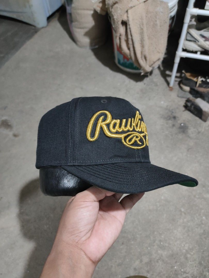RAWLINGS USA (Category: Caps & Hats) located in Taguig. Submitted by joshferarro_ (Listing ID 1466321858, Image 1). Description: As new.