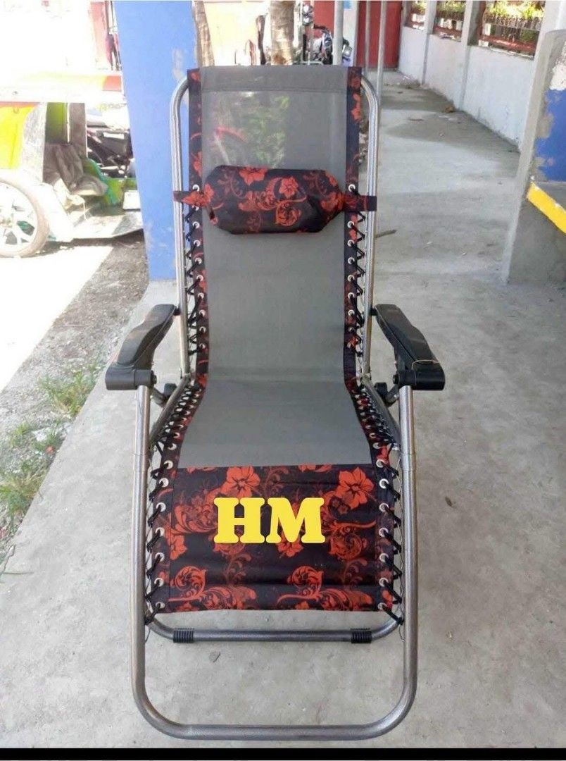RECLINING CHAIR (Category: Announcements) located in Manila. Submitted by jelai.cybyb (Listing ID 1466229252, Image 2). Description: .
