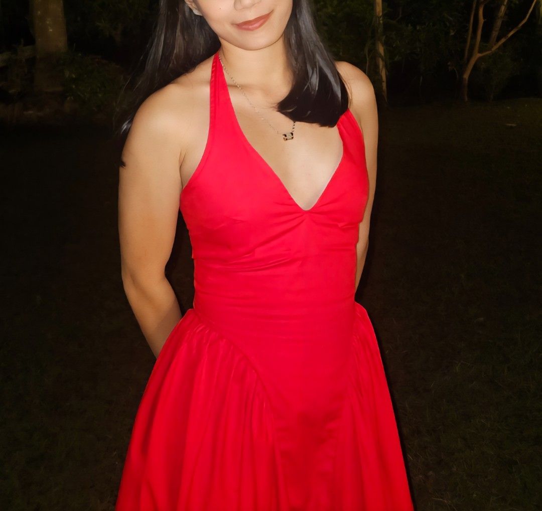 Red Halter Neck Midi Dress (Category: Dresses) located in Muntinlupa City. Submitted by theasells (Listing ID 1466156148, Image 2). Description: Gorgeous red midi dress with a halter neck and pleated skirt detail. Comfy and elegant! Worn just once for a wedding. White version of this dress also available!.